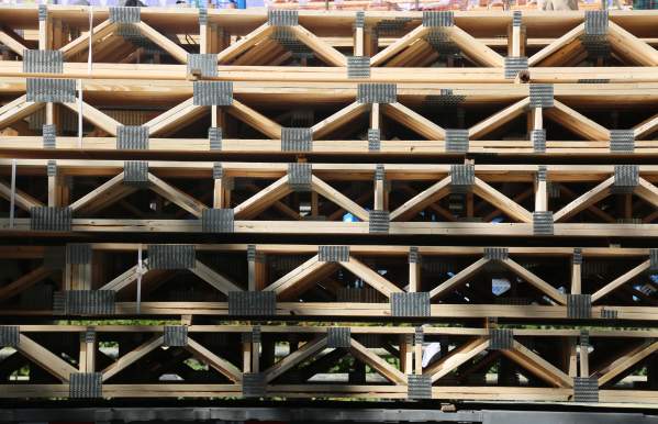 Trusses in daylight.